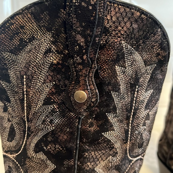CORRAL Women’s Snake Print G1165 size 8 NWT - Picture 2 of 12